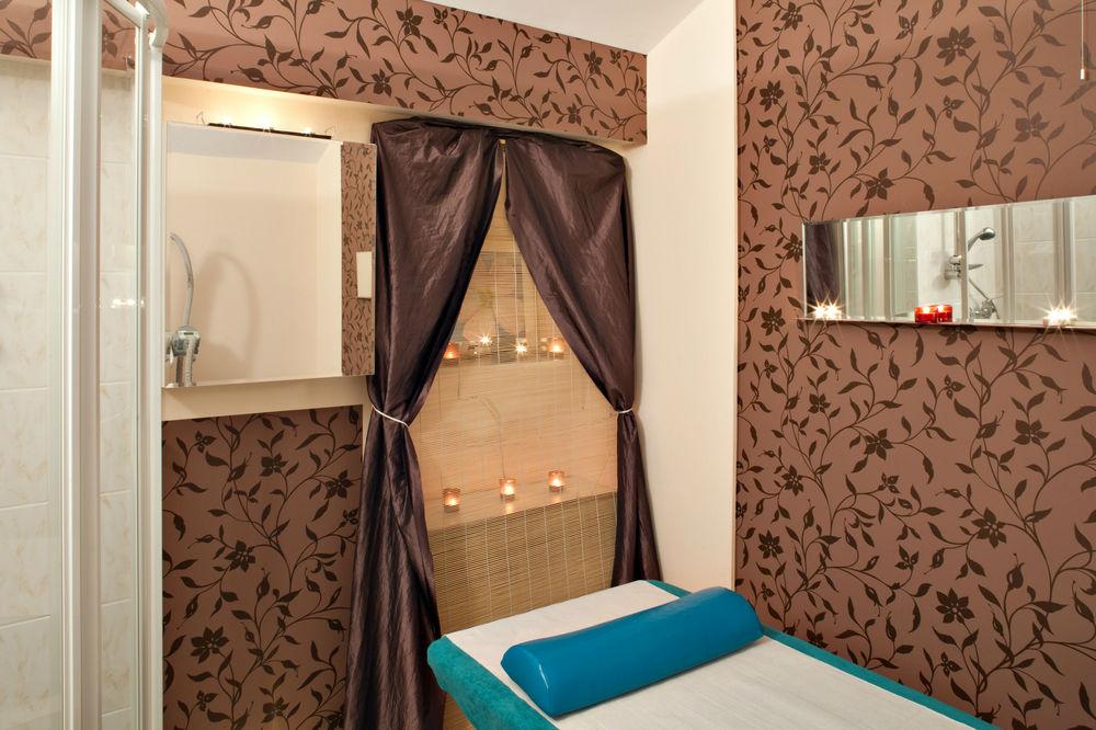 Hotel apartamentowy St. Andrew's Palace Warszawa
