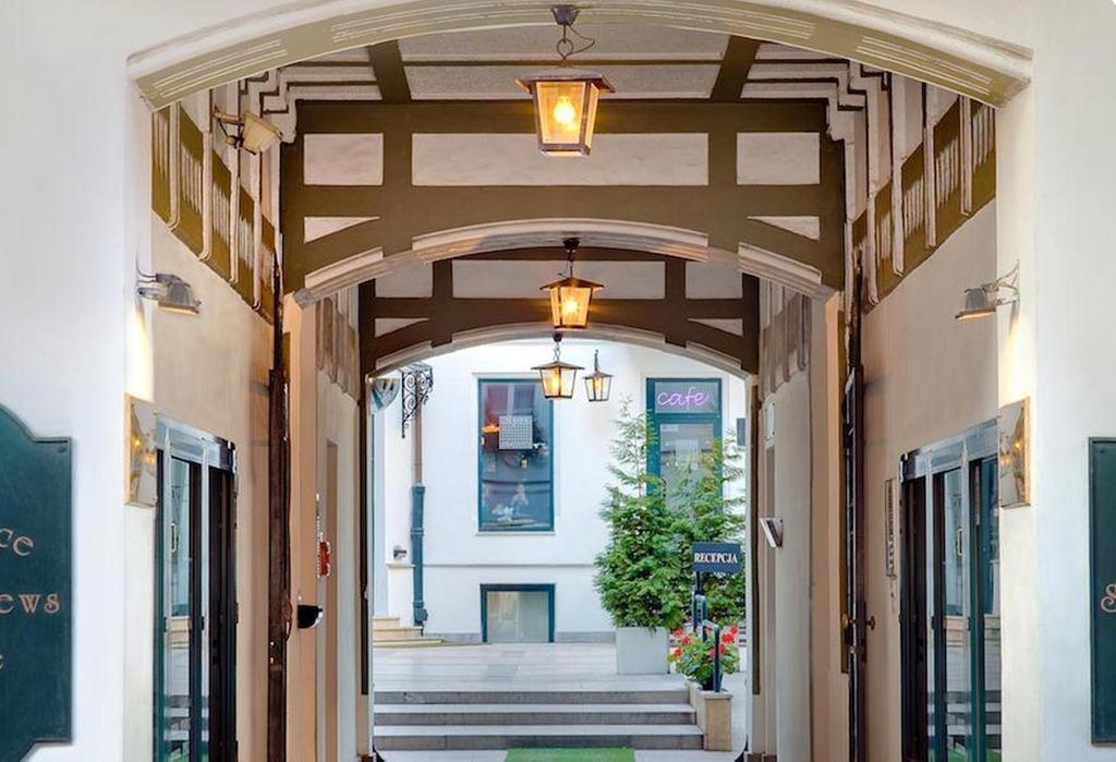 Hotel apartamentowy St. Andrew's Palace 4*