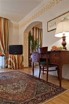 Hotel apartamentowy St. Andrew's Palace 4*