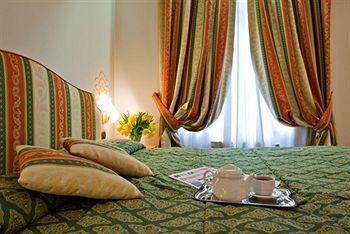 St. Andrew's Palace 4* Warszawa
