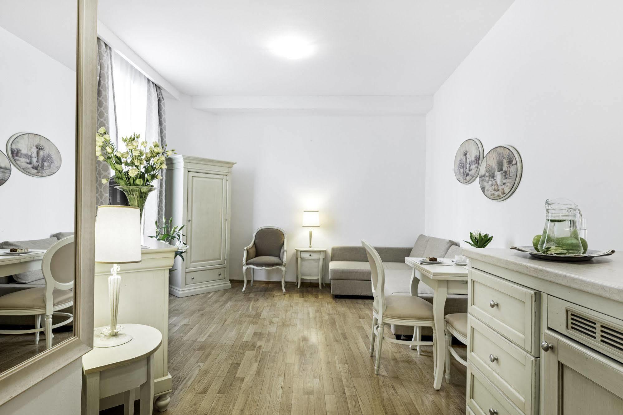 St. Andrew's Palace Hotel apartamentowy